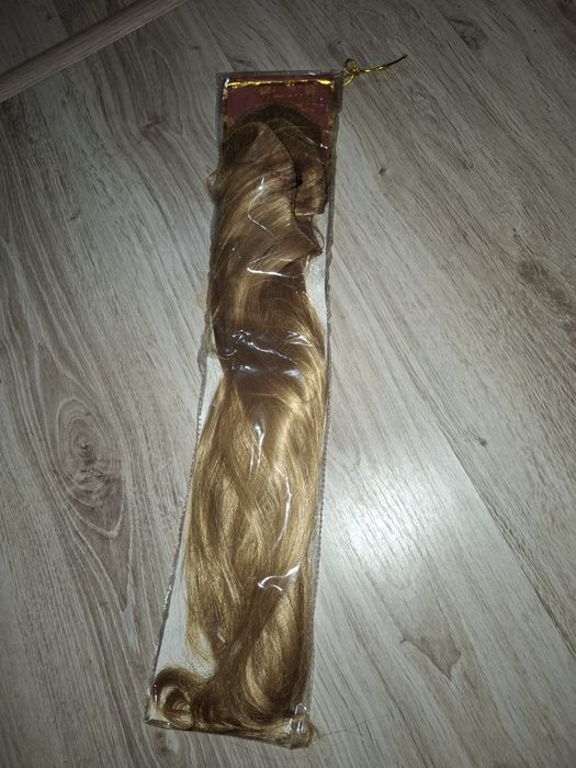 Искусственные волосы