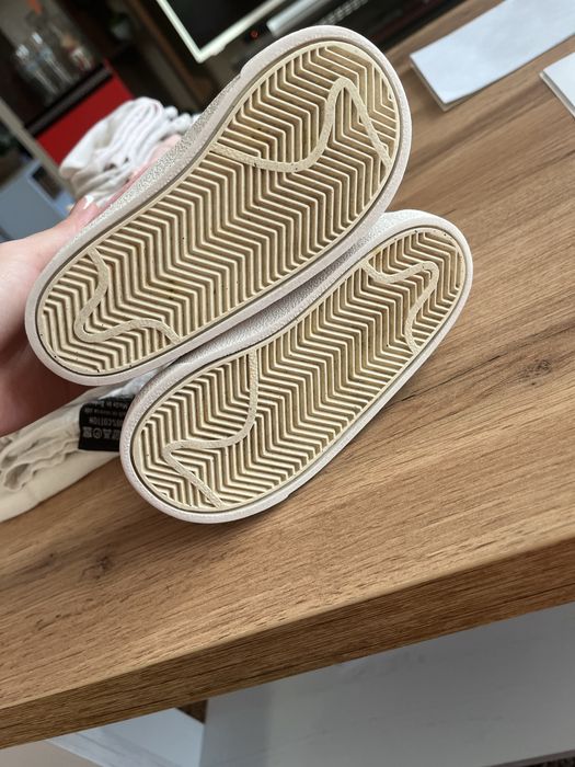 Бели кецове nike