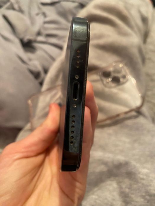 Продам айфон 12про мах