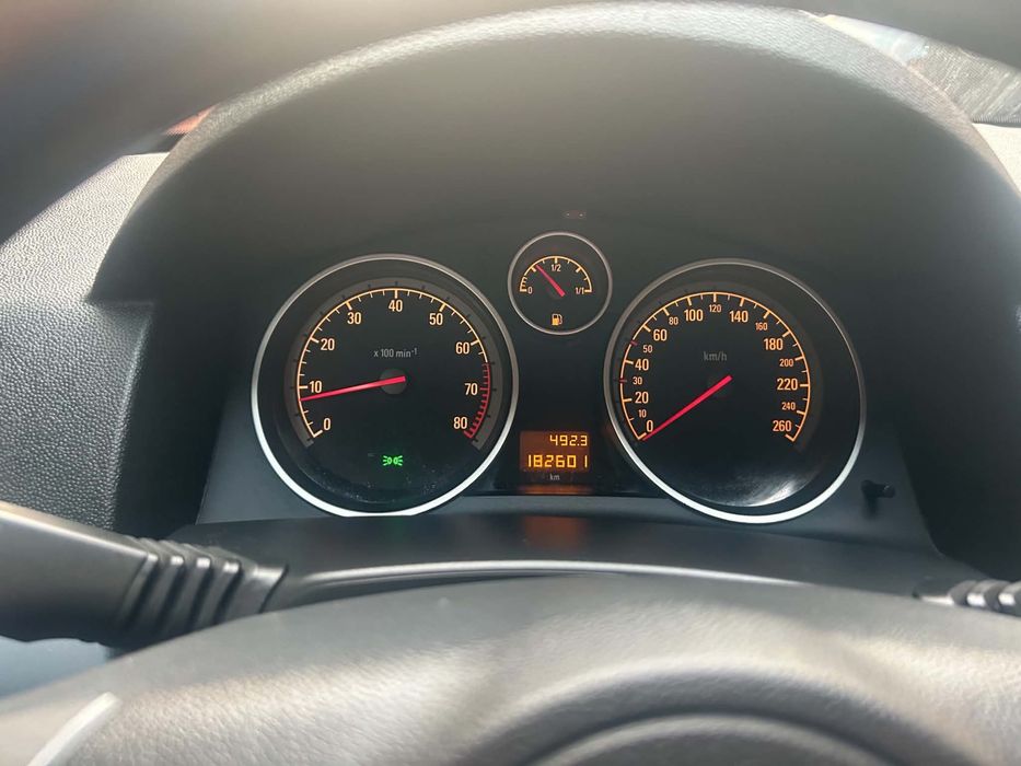 Opel Astra H 1.6 benzină