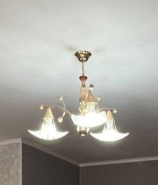 Продам люстры бу