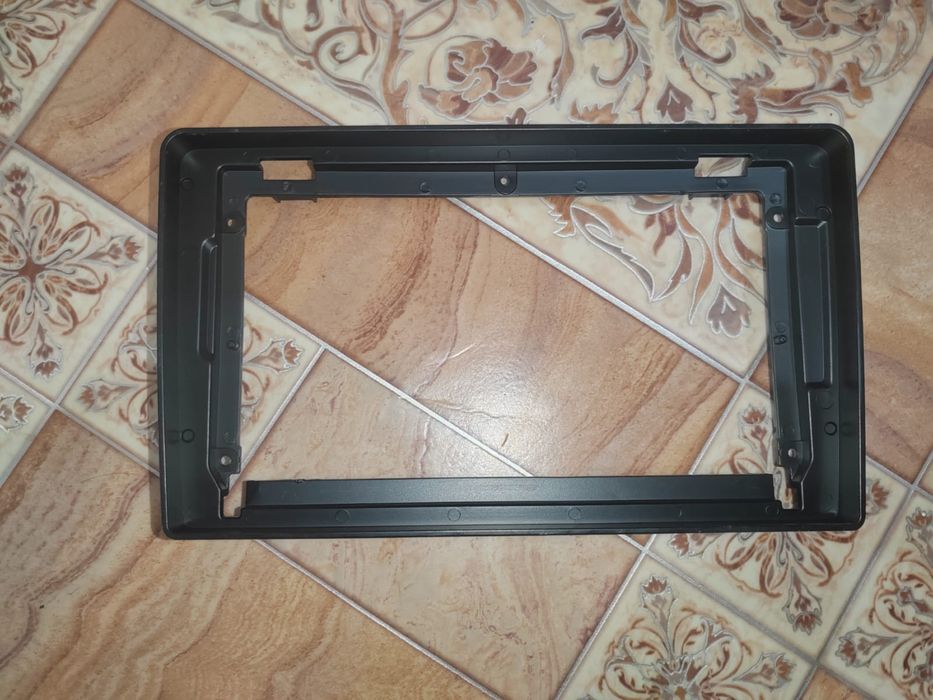 Рамка под дисплей 9 дюймов