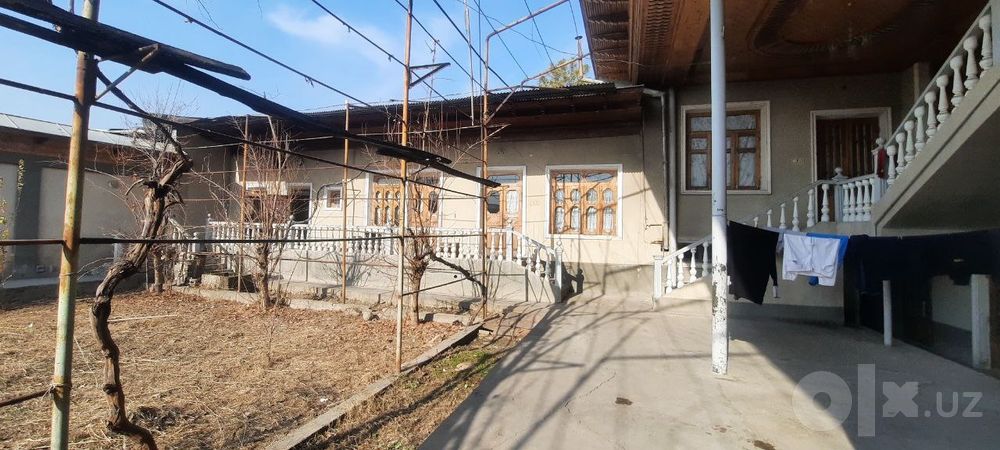 Arendaga uchaska beriladi 9 xona 8 xona padval 8 sotixli uchaska