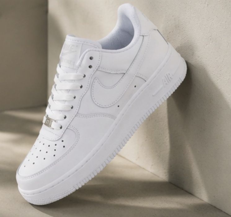 Продам кроссовки Nike Air Force I