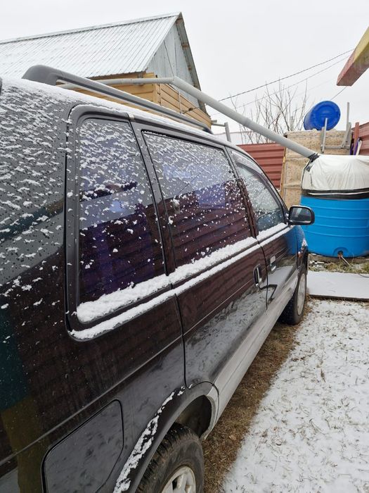 Продам митсубиси спей руннер