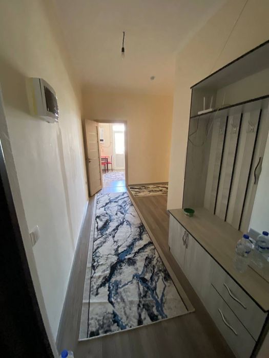 Сдается 3x комнатная квартира 
С обстановкой 
В городе Алмалыке