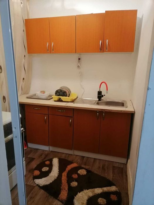 Vând garsonieră cu mici îmbunătățiri