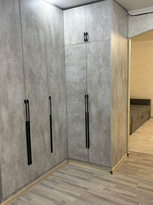 Продам 4 комнатную квартиру