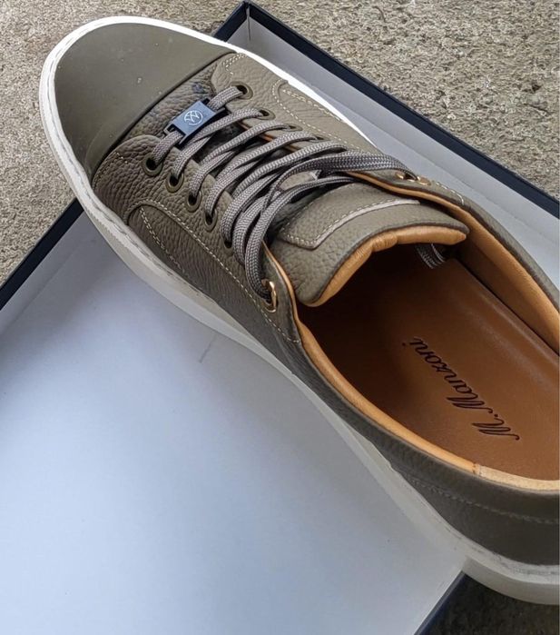 Продается …………..