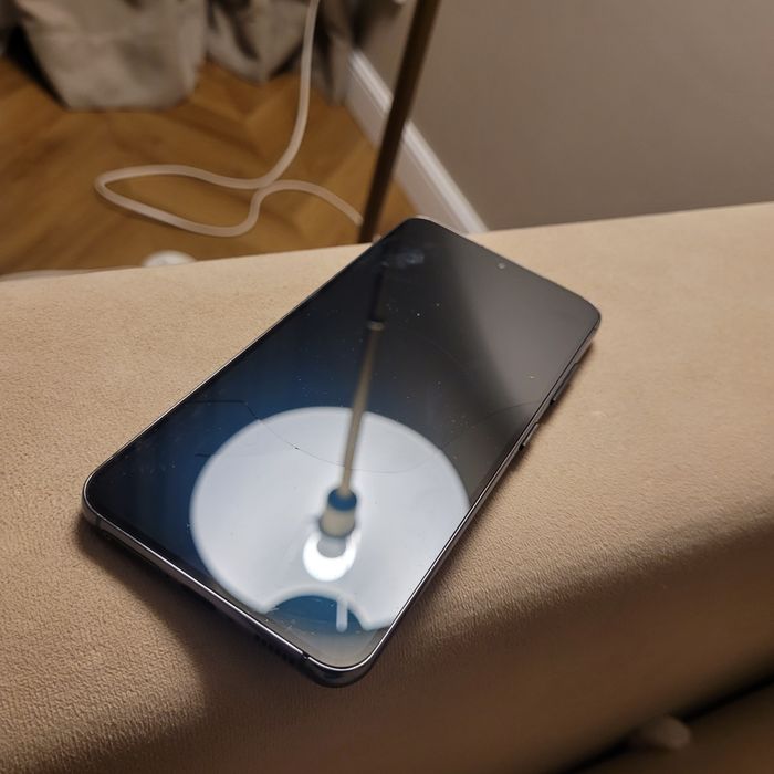 Продам samsung s23