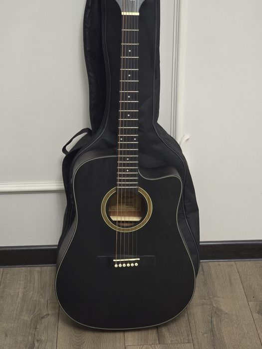 Гитара электро-акустическая