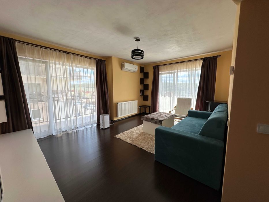 Inchiriez apartament