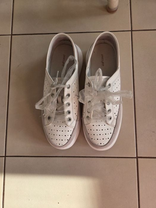 кокетни кецове от естествена кожа