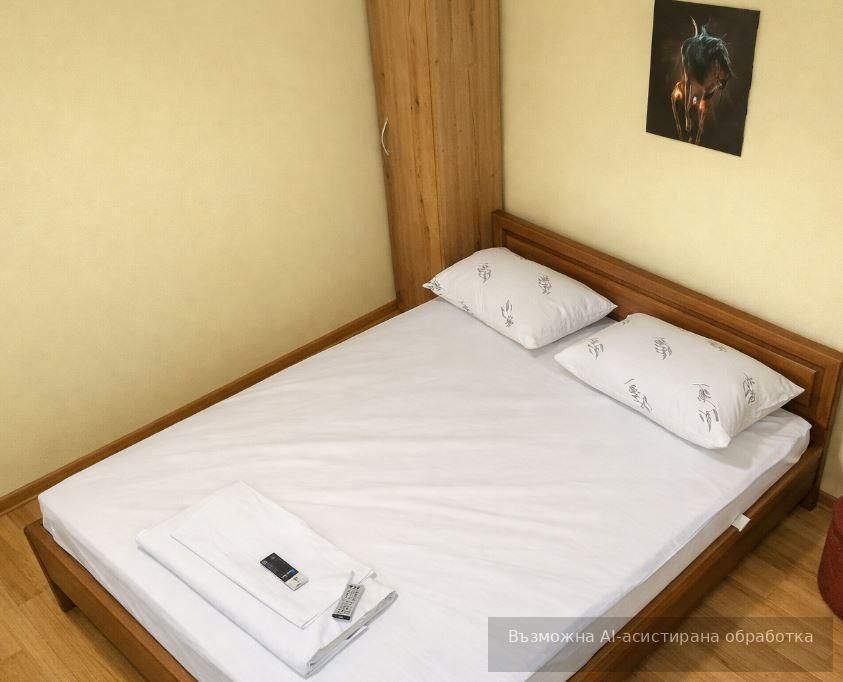 Дава се под наем Тристаен апартамент в Варна, Колхозен пазар - 105 кв.м за 448.8 € - Снимка #4