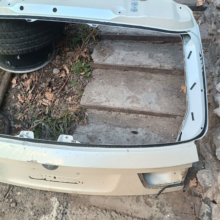 Крышка багажника на BMW X5 E 70