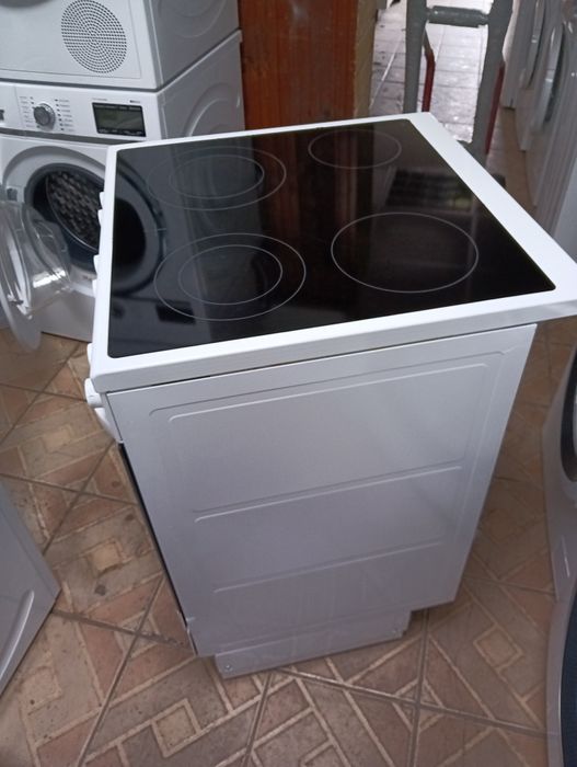 Свободно стояща печка с керамичен плот Voss Electrolux с 2 години Гаранция!