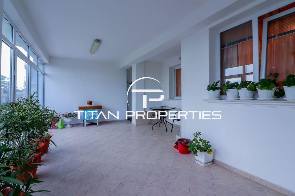 Двустаен апартамент, под наем, м-т Евксиноград