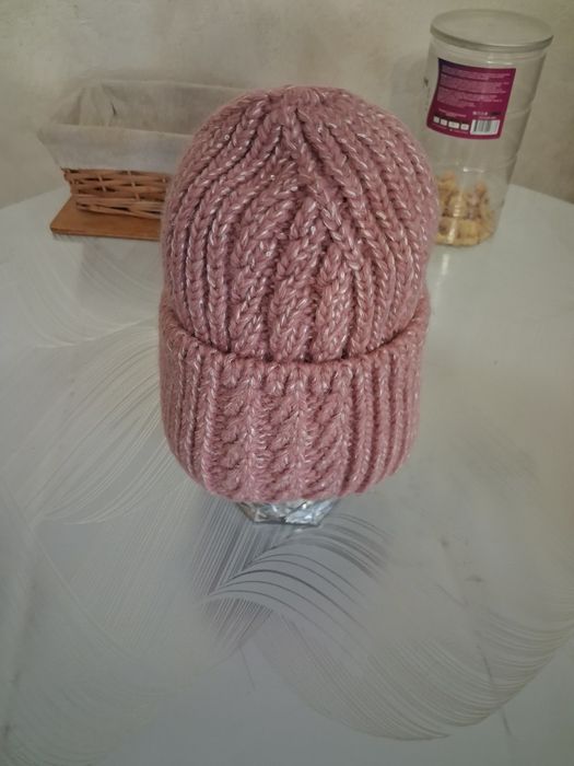 Продам шапки, берет