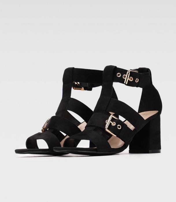 Sandale Stradivarius noi