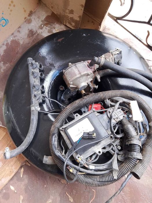 Продаётся ГБО газоболоновое оборудование в полном комплекте-50 литров: