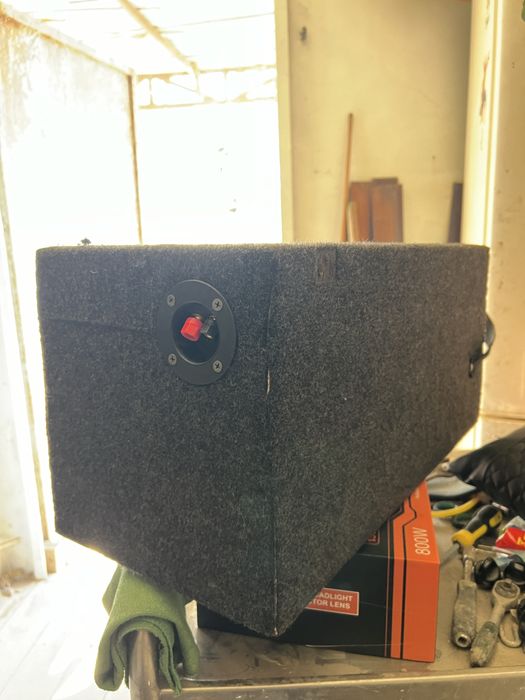 Сабвуфер с усилителем