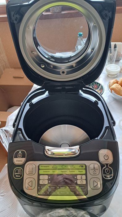 Мультиварка,новая,