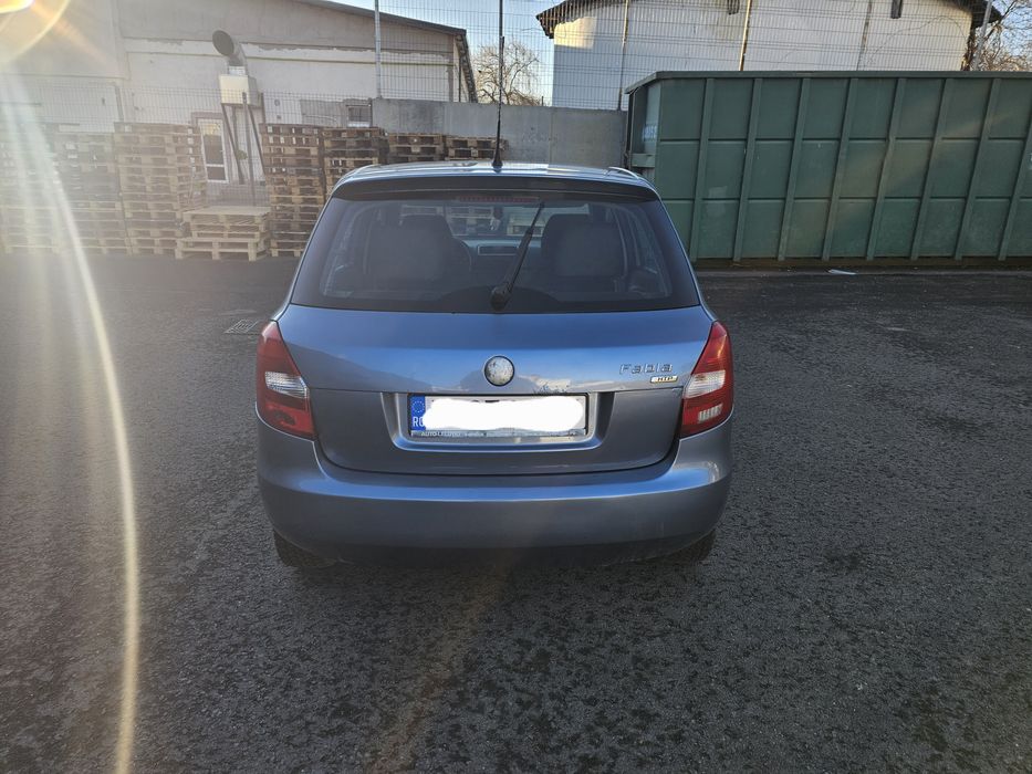 Vând Skoda Fabia