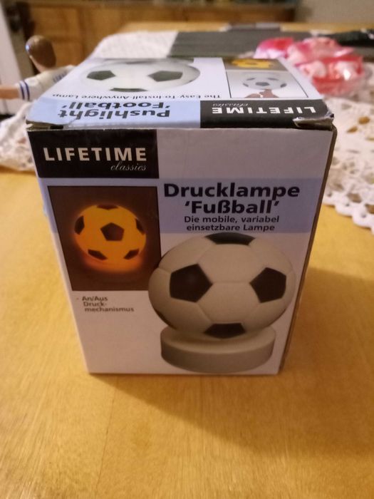 Лампа футболна топка