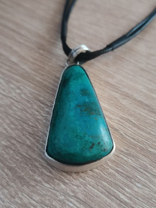 Pandantiv piatra semiprețioasă in montura de argint