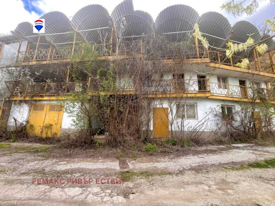 Продава се Хотел в Русе, Долапите - 521 кв.м за 261 €/кв.м - Снимка #4