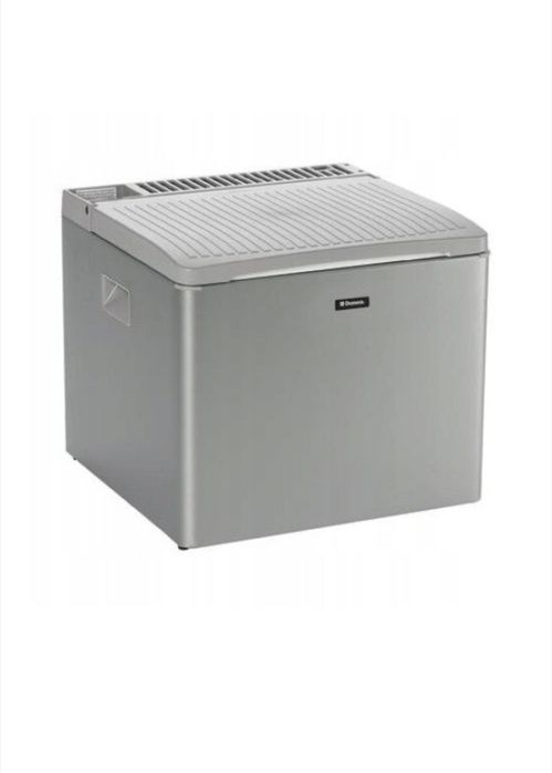 Dometic frigider portabil 3 moduri de alimentare.Folosit o singura data.