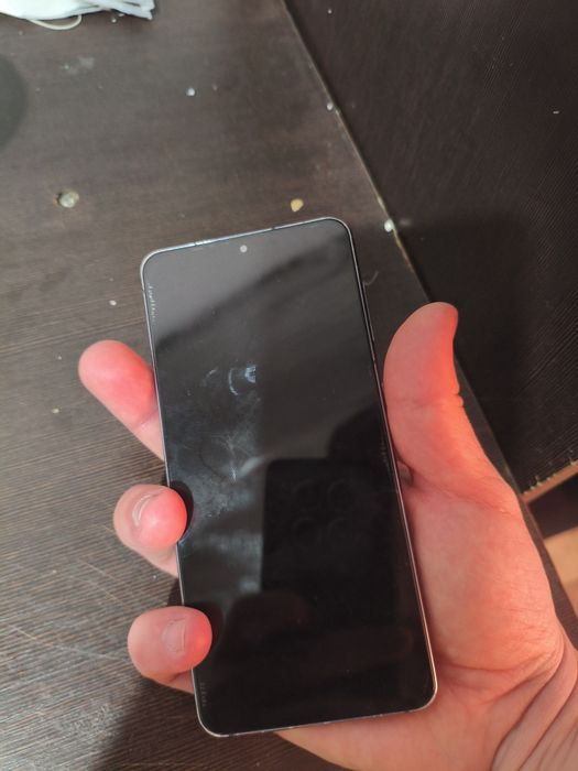 Продается Samsung S21 FE