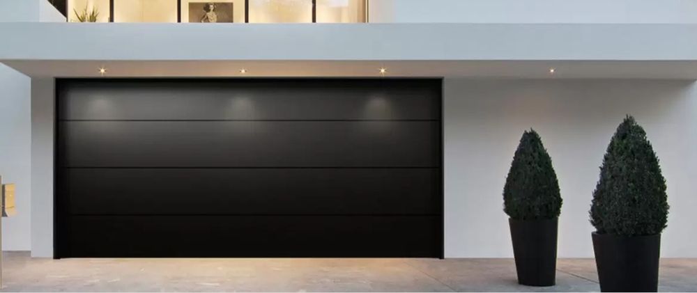 Usi de garaj moderne . Usa de garaj.  Porti de garaj. Poarta de garaj