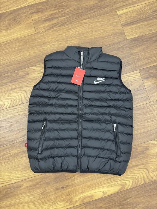 Мъжки елек в черен цвят