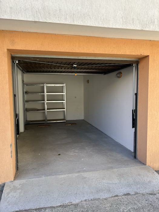 Дава се под наем Гараж / Паркомясто в Велико Търново, Стара част - 20 кв.м за 68.85 € - Снимка #1