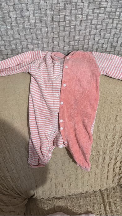 Отдам детскую одежду бесплатноо