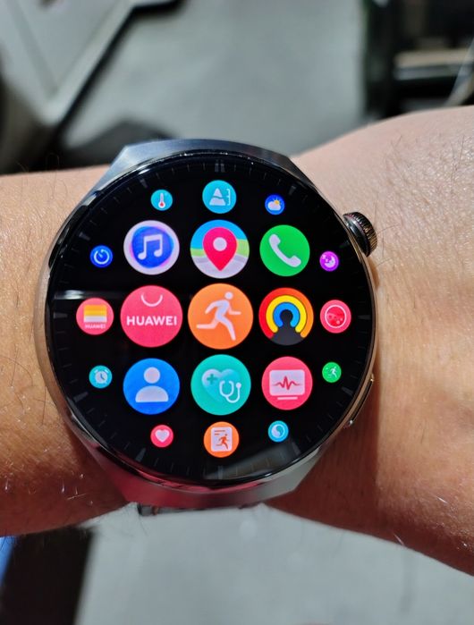 Huawei Watch 4 Pro 48 mm cu E-sim