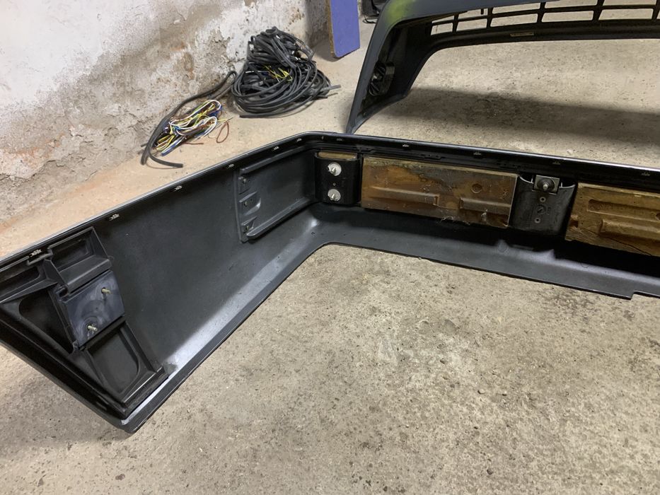 Бампера на w124