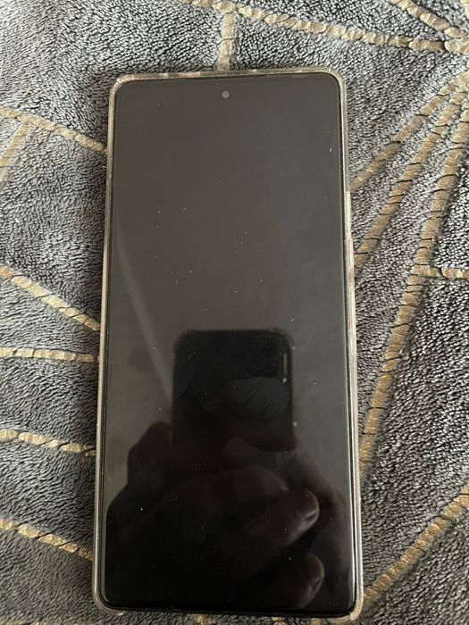 Продам телефон  Tecno camon 30