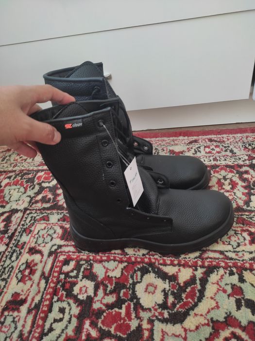 Продам берцы зимние