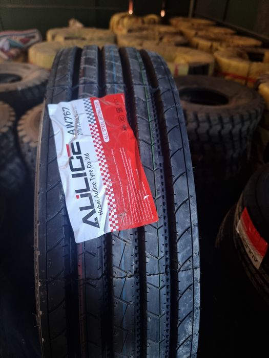 275/70R22.5   нови балон