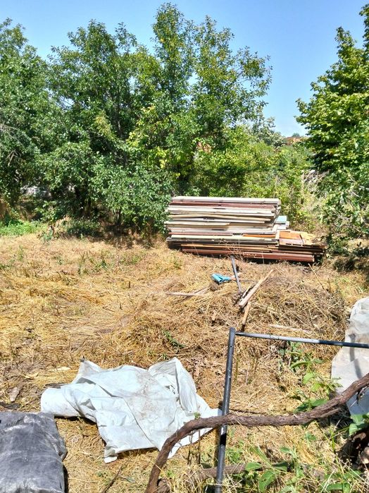 Стари дървени мебели в добро състояние