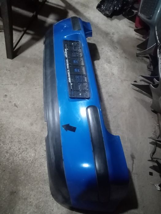 Бампер задний на VW Golf 4 из Германии