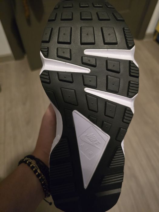 Nike Huarache (nu amiri, nu versace, nu adidas, nu  tommy, nu ralph)