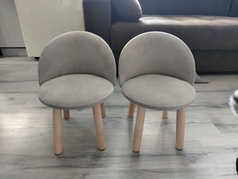 Детские стульчики продаю срочно