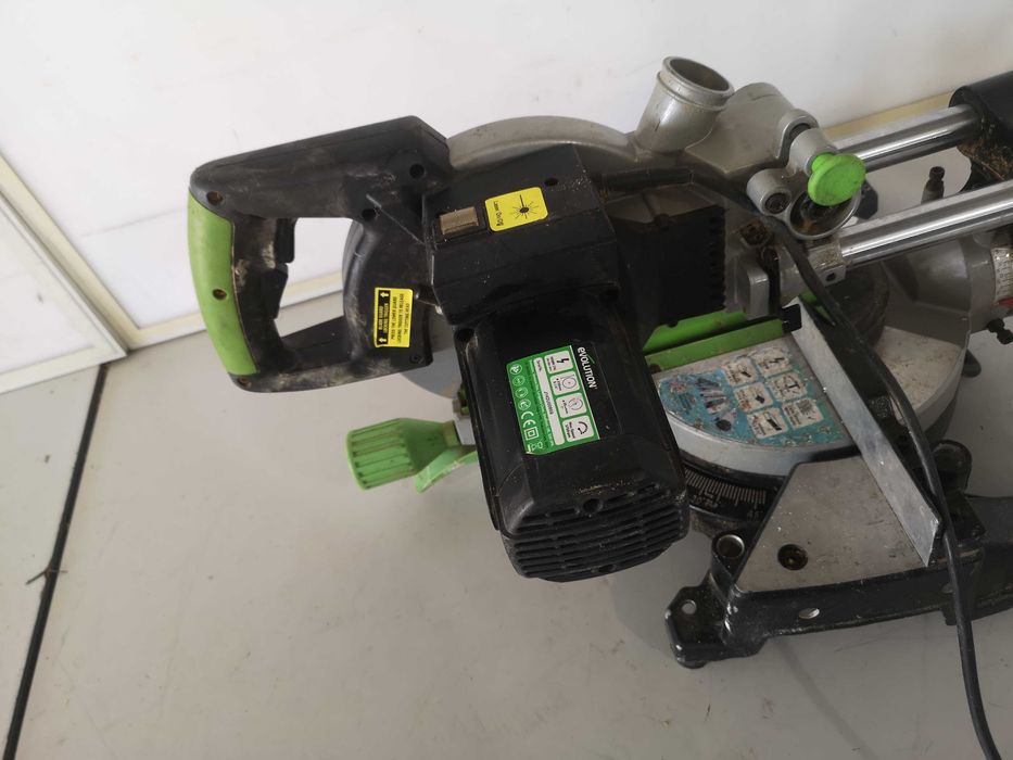 Циркуляр пендула - EVOLUTION 1500W / 210mm