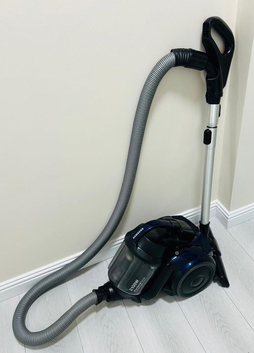 Продам рабочий пылесос Sumsung