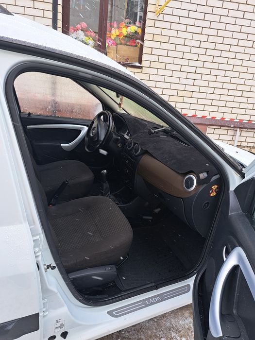 Продам Ларгус 7 мест