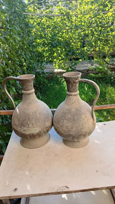 Продаются кувшины