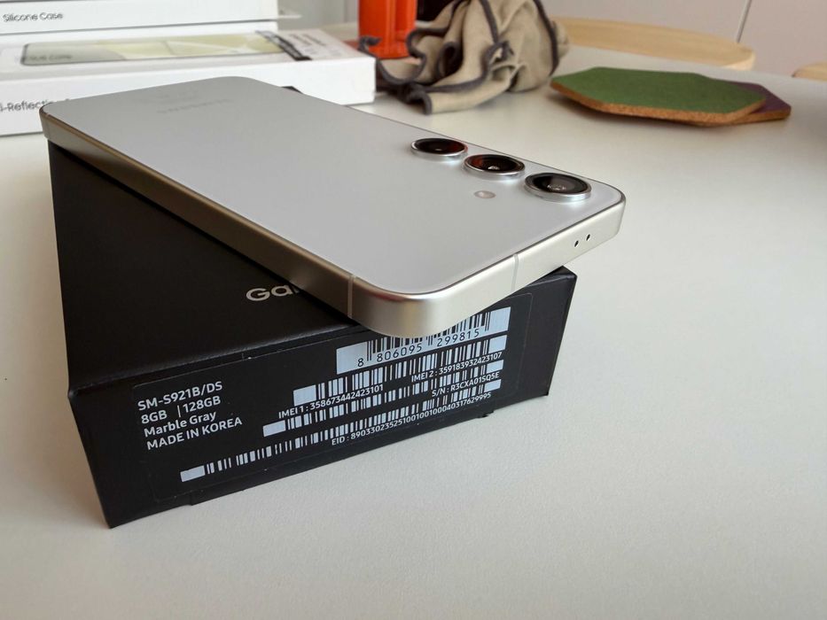 Samsung Galaxy S24 - 128 GB - като нов